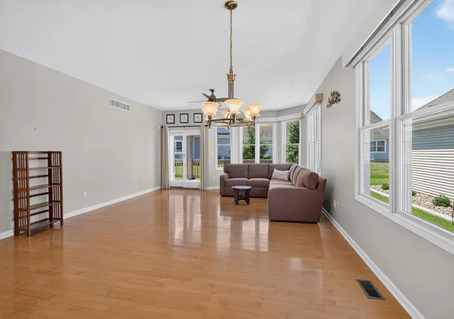3rd image of 3609 Terrace Hills Ln, Summit Township Jackson, MI 49203 | MLS# 55026040794