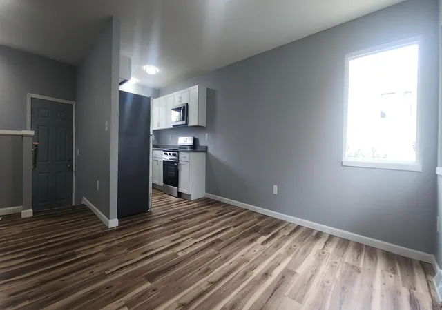2nd image of 1311 Desoto, Ypsilanti, MI 48198 | MLS# 81026040793