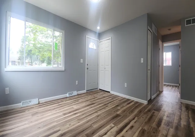 Photo 3 of Single family home for sale at 1311 Desoto Ave, Ypsilanti, MI 48198 | MLS# 81026040793 | Listing updated on 2026-09-29