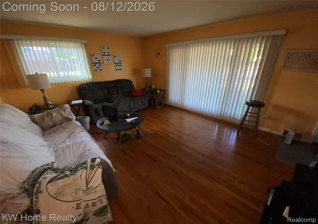 3rd image of 9941 Adams St, Livonia, MI 48150 | MLS# 20261061777