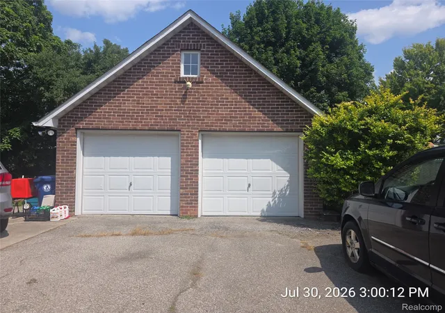 2nd image of 15940 Newburgh Rd, Livonia, MI 48154 | MLS# 20261061780