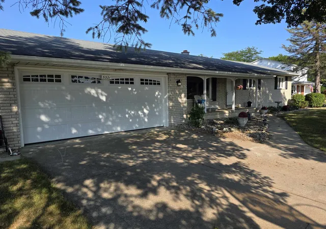 2nd image of 5321 Rosa Ct, Swartz Creek, MI 48473 | MLS# 5050217515