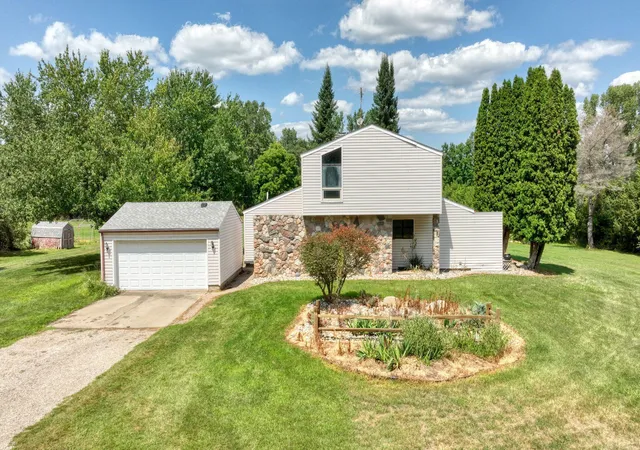 Photo 1 of Single family home for sale at 13142 Taylor Rd, Brooklyn, MI 49230 | MLS# 55026040797 | Listing updated on 2026-09-06