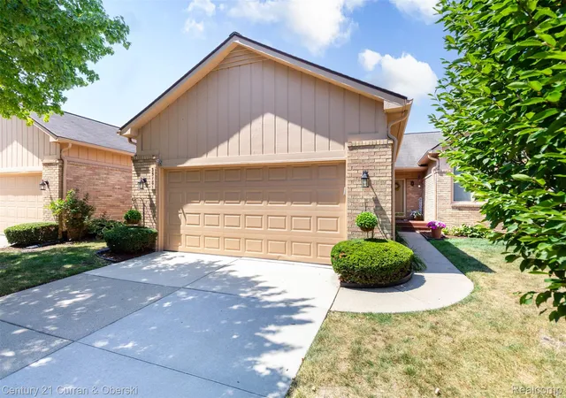 Photo 1 of Sale Pending at 35181 White Pine Trl, Farmington Hills, MI 48335 | MLS# 20261061784 | Listing updated on 2026-08-16