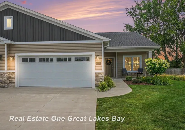 1st image of 4111 Woodburn Ct, Saginaw Charter Township Saginaw, MI 48603 | MLS# 61050217517