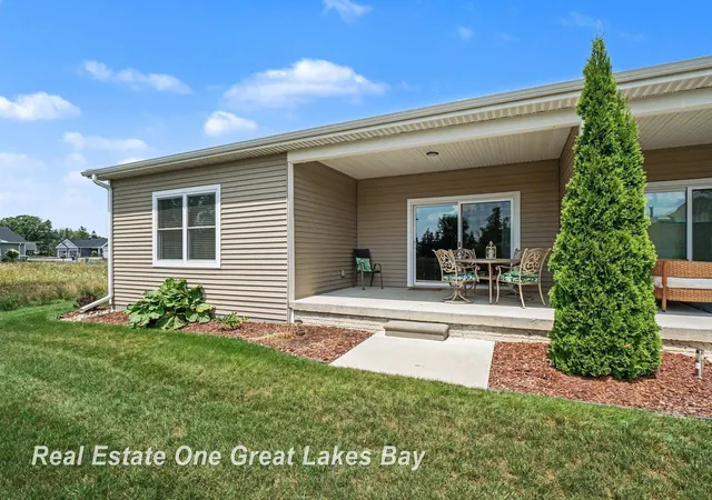 image of 4111 Woodburn Ct, SaginawCharterTownship_Saginaw, MI 48603