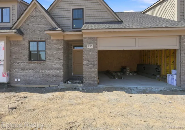Condo for sale at 435 Cornerstone Dr #69, Oxford, MI 48371 | MLS# 20261061797