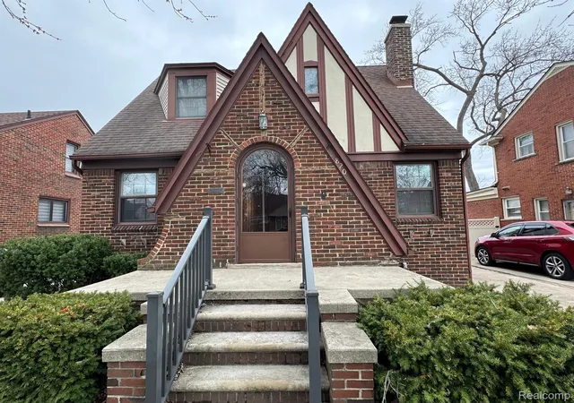 Photo 1 of Single family home for sale at 820 Winchester Ave, Lincoln Park, MI 48146 | MLS# 20261061801 | Listing updated on 2026-09-10