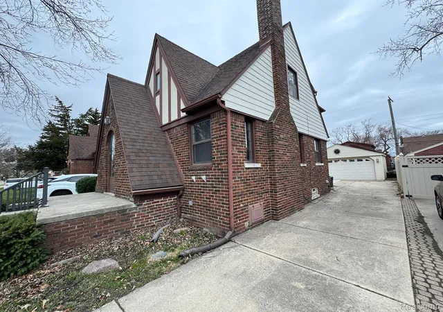 Photo 3 of Single family home for sale at 820 Winchester Ave, Lincoln Park, MI 48146 | MLS# 20261061801 | Listing updated on 2026-09-10