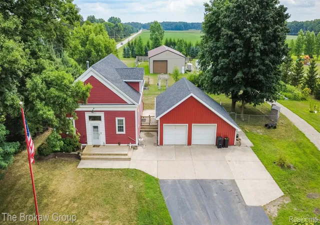Photo 1 of Sale Pending at 4005 Howland Rd, Almont, MI 48003 | MLS# 20261061804 | Listing updated on 2026-09-09