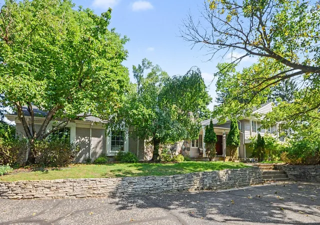 Photo 1 of Single family home for sale at 25800 Franklin Park Ct, Franklin, MI 48025 | MLS# 81026040807 | Listing updated on 2026-09-01