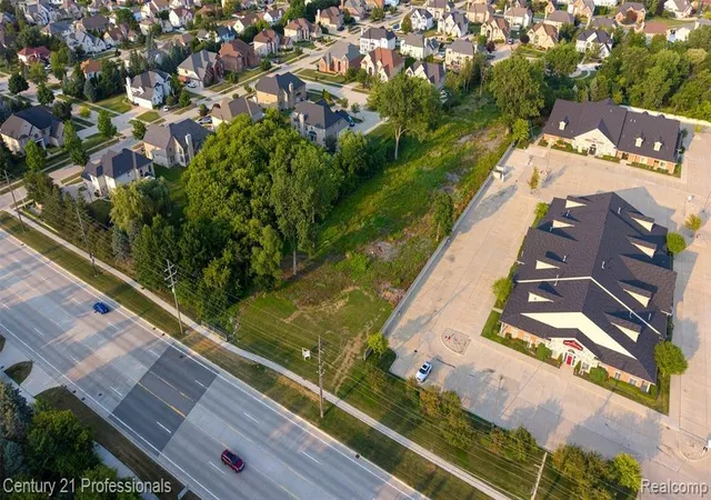 2nd image of 43224 Dequindre Rd Rd, Sterling Heights, MI 48314 | MLS# 58050217523