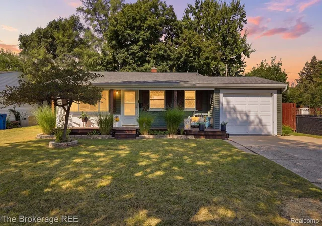 2nd image of 710 Tamarac Dr, Davison, MI 48423 | MLS# 20261061808