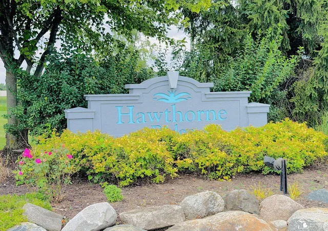 3rd image of 27012 Mary Ct, Flat Rock, MI 48134 | MLS# 57050217526