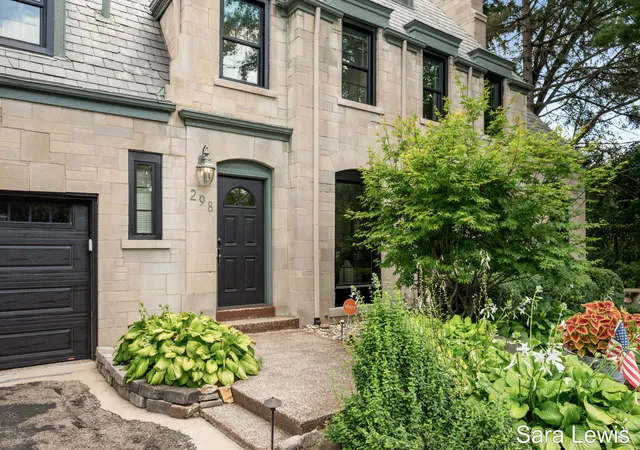 image of 298 Morningside Dr Se, Grand Rapids Charter Township Kent, MI 49506 | MLS# 65026040816