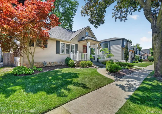 2nd image of 1320 Cole St, Birmingham, MI 48009 | MLS# 20261061813