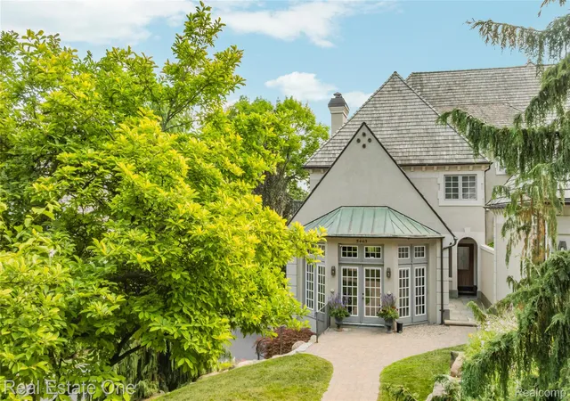 5th image of 5443 Bristol Parke Dr, Clarkston, MI 48348 | MLS# 20261061829