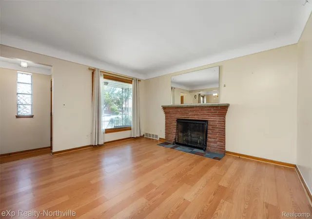 Photo 4 of Single family home for sale at 20284 Beaufait St, Harper Woods, MI 48225 | MLS# 20261061836 | Listing updated on 2026-09-17