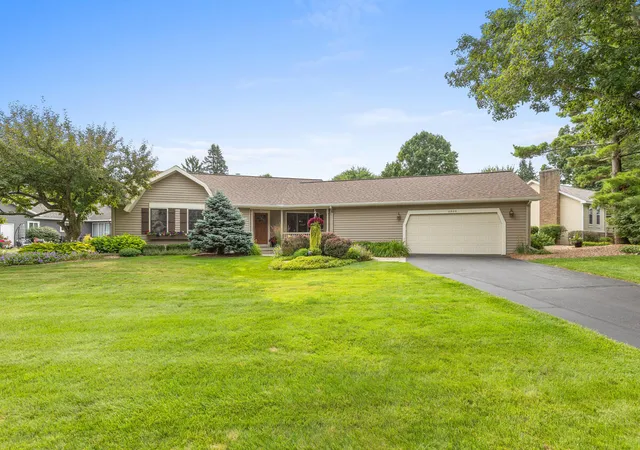 1st image of 6866 Vista Grande Dr Ne, Rockford, MI 49341 | MLS# 65026040848