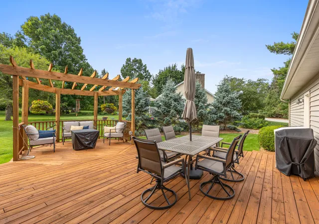4th image of 6866 Vista Grande Dr Ne, Rockford, MI 49341 | MLS# 65026040848