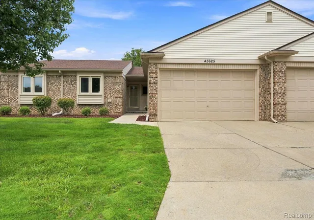 Photo 1 of Sale Pending at 45625 Elm Tree Ln, Shelby Township, MI 48315 | MLS# 20261061845 | Listing updated on 2026-09-03