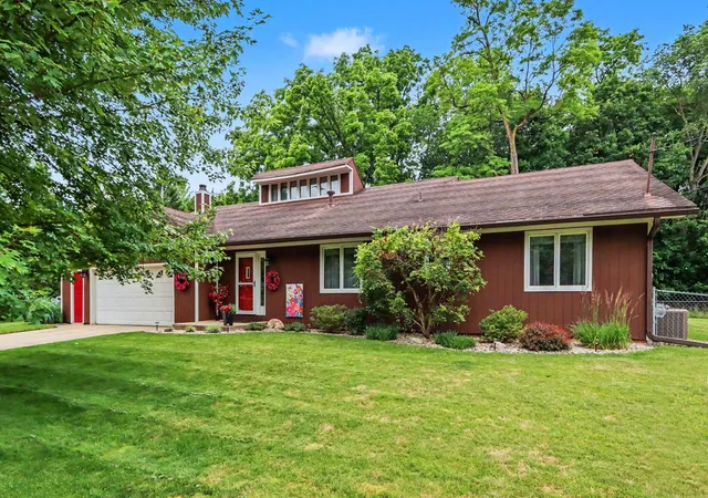 28th image of 1604 W Kilgore Rd, Kalamazoo, MI 49008 | MLS# 66026040883