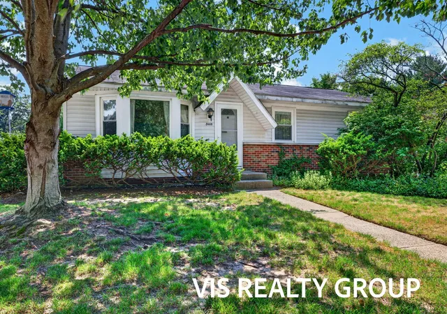 1st image of 2468 Knollview St Sw, Wyoming, MI 49519 | MLS# 71026040879