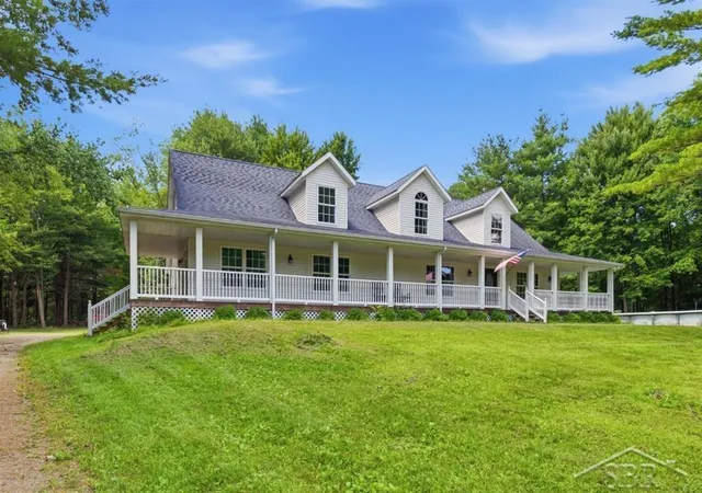 Photo 3 of Single family home for sale at 4991 Millis Rd, North Branch, MI 48461 | MLS# 61050217553 | Listing updated on 2026-08-06