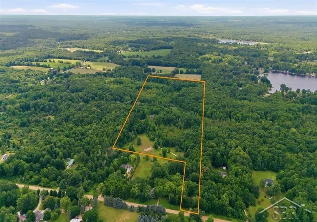 Photo 3 of Single family home for sale at 4991 Millis Rd, North Branch, MI 48461 | MLS# 61050217553 | Listing updated on 2026-08-06
