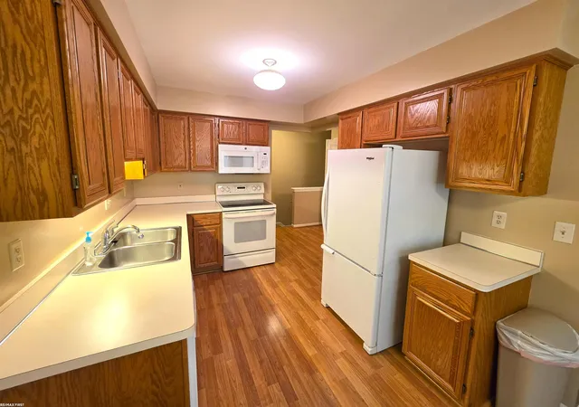 Photo 2 of Condo for sale at 23597 Suttons Bay Dr, Clinton Township, MI 48036 | MLS# 58050217556 | Listing updated on 2026-09-11