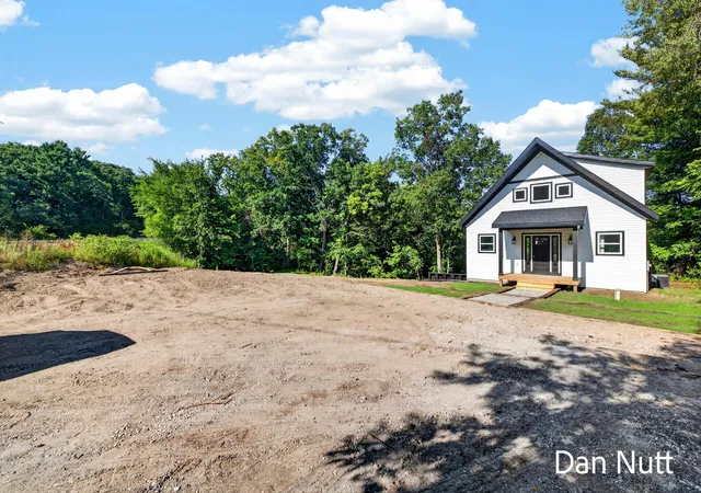 5th image of 12466 S Maple Island Rd, Twin Lake, MI 49457 | MLS# 71026040891