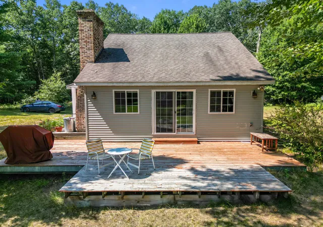 2nd image of 1801 Corner St, Fremont, MI 49412 | MLS# 72026040904
