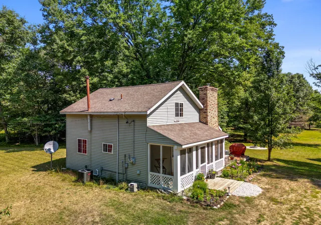 3rd image of 1801 Corner St, Fremont, MI 49412 | MLS# 72026040904