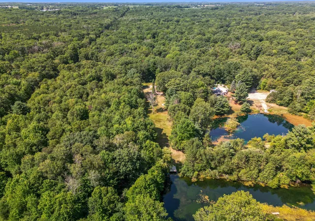 4th image of 1801 Corner St, Fremont, MI 49412 | MLS# 72026040904