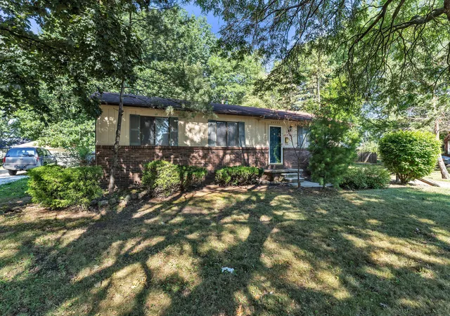 Photo 1 of Sale Pending at 24533 Grove Ave, Eastpointe, MI 48021 | MLS# 81026040897 | Listing updated on 2026-08-11