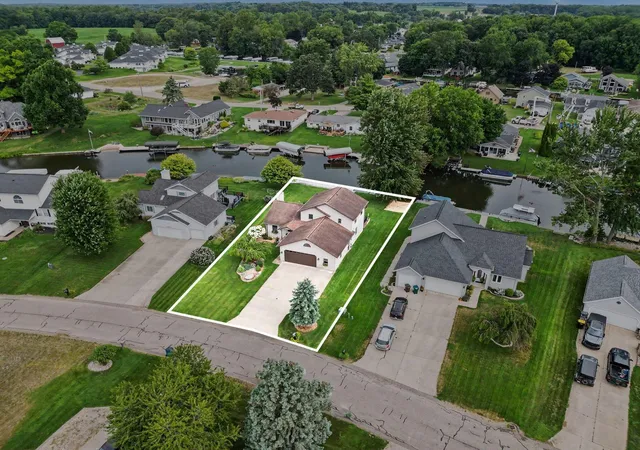 Photo 3 of Single family home for sale at 12776 Theris Dr, Wayland, MI 49348 | MLS# 65026040901 | Listing updated on 2026-08-06