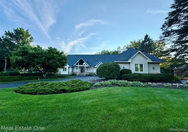 1st image of 716 Bristol Ln, Clarkston, MI 48348 | MLS# 20261061892