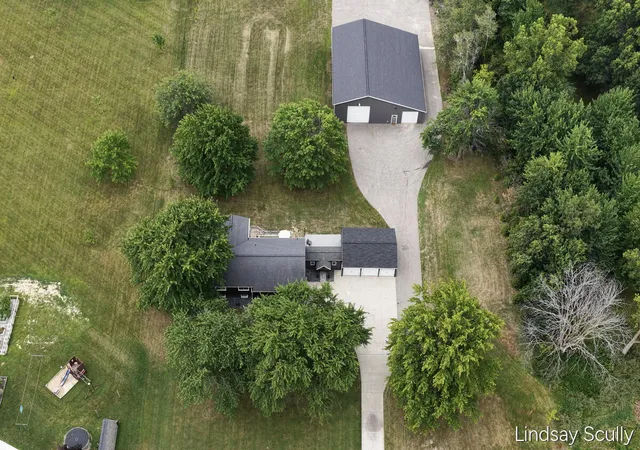 Photo 2 of Single family home for sale at 3128 Greenly St, Hudsonville, MI 49426 | MLS# 65026040915 | Listing updated on 2026-09-10