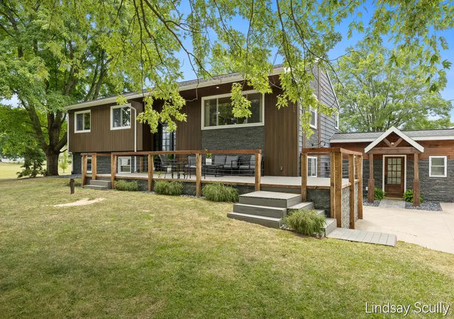 Photo 4 of Single family home for sale at 3128 Greenly St, Hudsonville, MI 49426 | MLS# 65026040915 | Listing updated on 2026-09-10