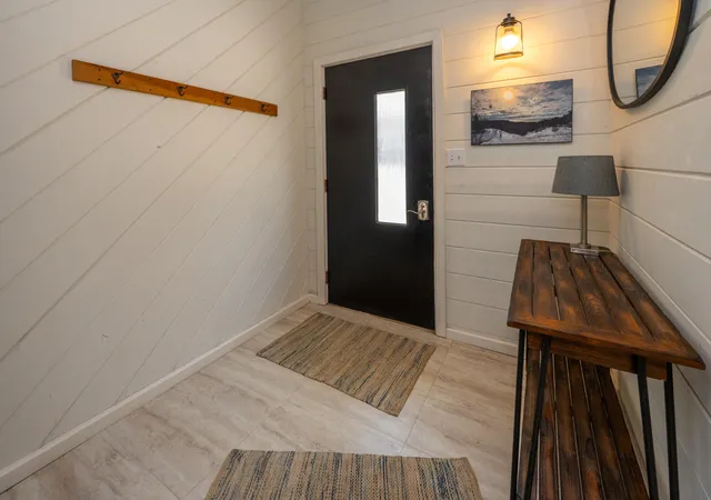Photo 4 of Single family home for sale at 1002 Lake Blvd, Saint Joseph, MI 49085 | MLS# 69026040909 | Listing updated on 2026-09-14