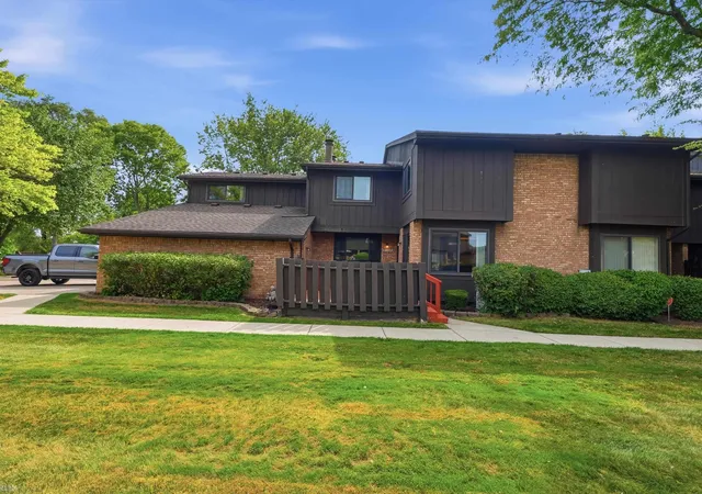 1st image of 37388 Clubhouse Dr, Sterling Heights, MI 48312 | MLS# 58050217573