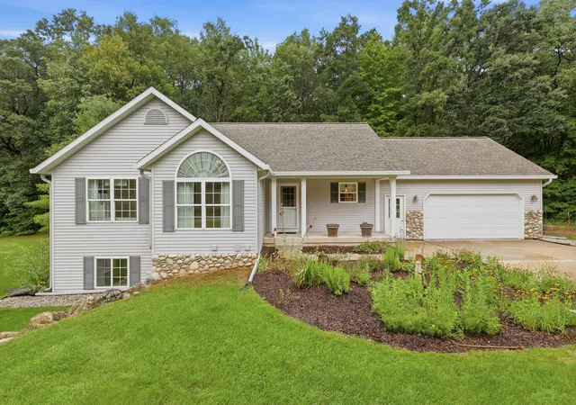 1st image of 5075 Bonasa Dr Ne, Rockford, MI 49341 | MLS# 65026040923