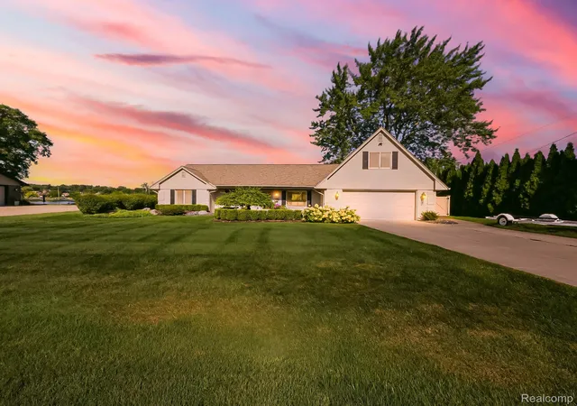 Photo 1 of Single family home for sale at 4977 Wavewood Dr, Commerce Township, MI 48382 | MLS# 20261061921 | Listing updated on 2026-09-13