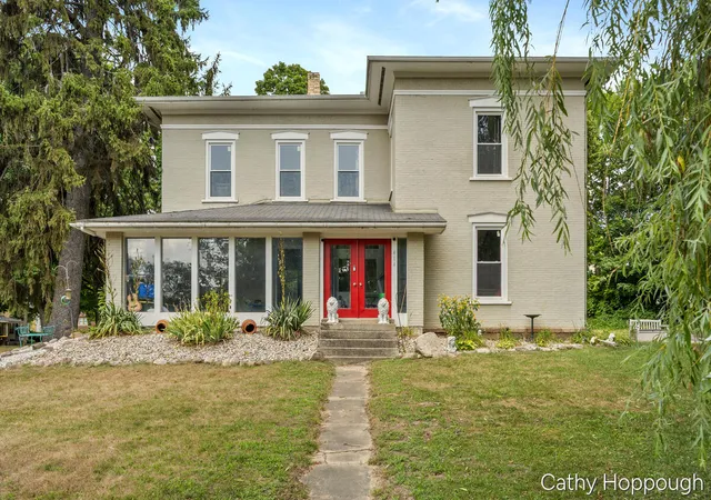 1st image of 404 E Main St, Ionia, MI 48846 | MLS# 65026040937