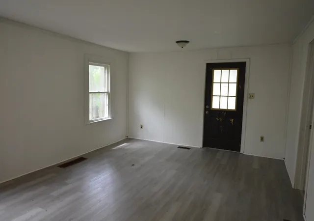 3rd image of 200 S Constantine St, Three Rivers, MI 49093 | MLS# 68026040944