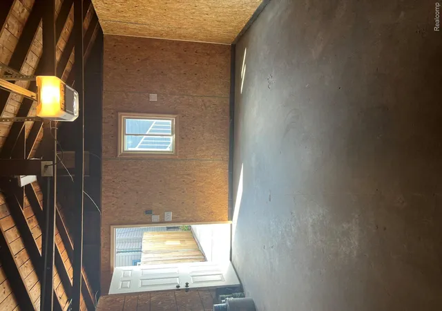 Photo 4 of Single family home for sale at 256 Hudson St, Wyandotte, MI 48192 | MLS# 20261061937 | Listing updated on 2026-08-07