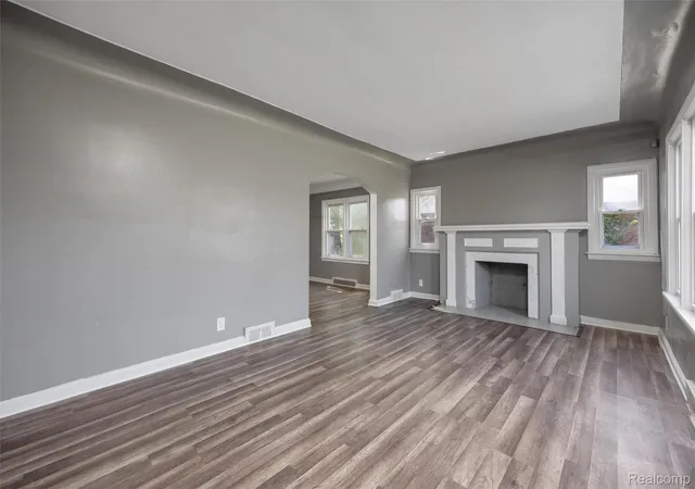 Photo 4 of Single family home for sale at 14774 Woodmont Ave, Detroit, MI 48227 | MLS# 20261061943 | Listing updated on 2026-08-06