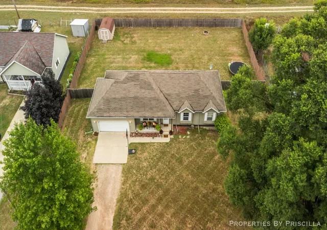 4th image of 333 W Allen St, Newaygo, MI 49337 | MLS# 65026040957