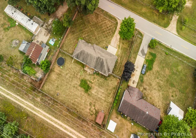 5th image of 333 W Allen St, Newaygo, MI 49337 | MLS# 65026040957
