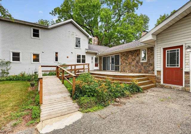 Photo 3 of Single family home for sale at 11012 Green Lake Rd, Middleville, MI 49333 | MLS# 65026040969 | Listing updated on 2026-08-13